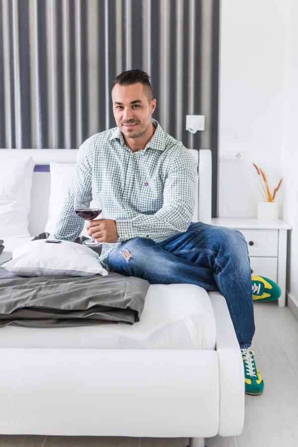Azur Haz Viola Apartman Sárvár Dış mekan fotoğraf